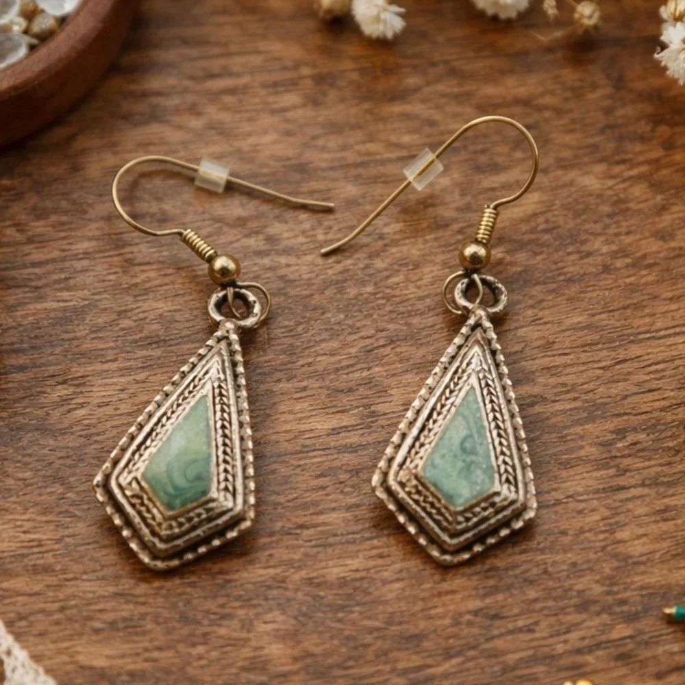 Vintage Boho Teardrop Earrings Silver Tone Green Stone Dangle
